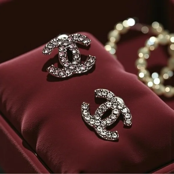 💎2/$30💎 Dainty Fashion Cubic Zirconia CC Logo Silver Tone Stud Earrings - Picture 2 of 2